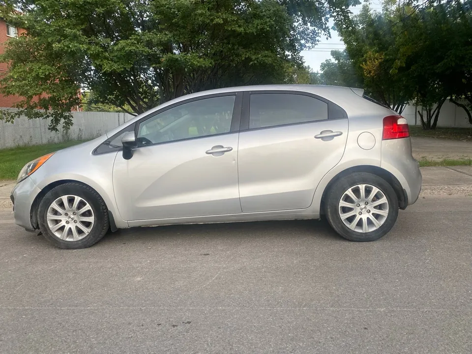 Kia Rio 2012 photo 5