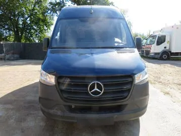 Mercedes-Benz Sprinter 2022 photo 2