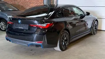 BMW I4 2023 photo 2