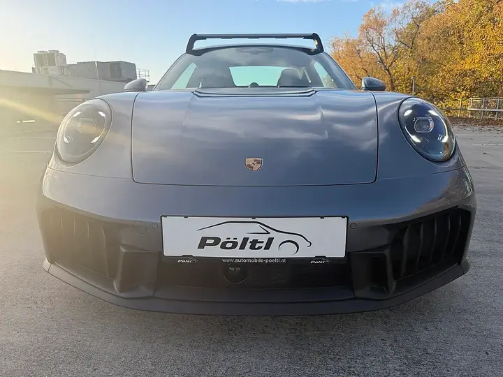 Porsche 911 Carrera 2026 photo 2