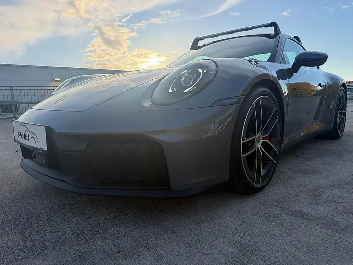 Porsche 911 Carrera 2026 photo 3