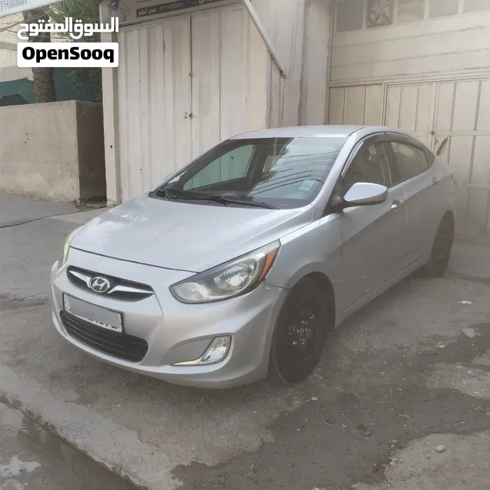 Hyundai Accent 2013 photo 4
