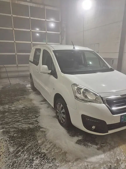 Peugeot Partner 2016 photo 2