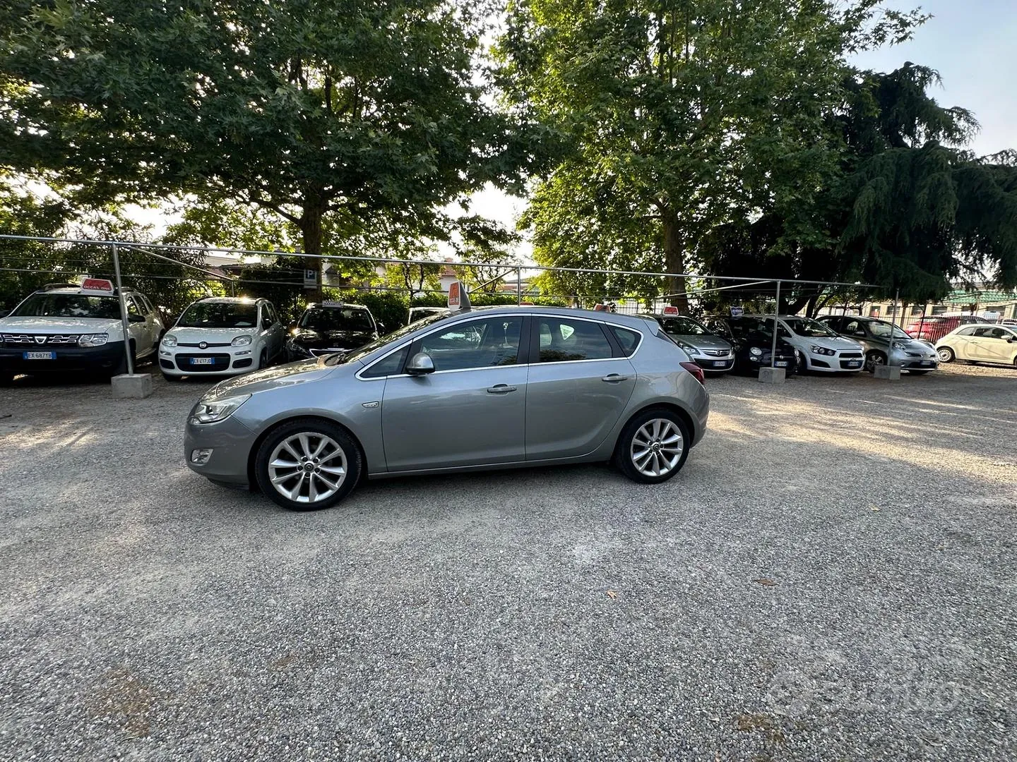 Opel Astra 2010 photo 3
