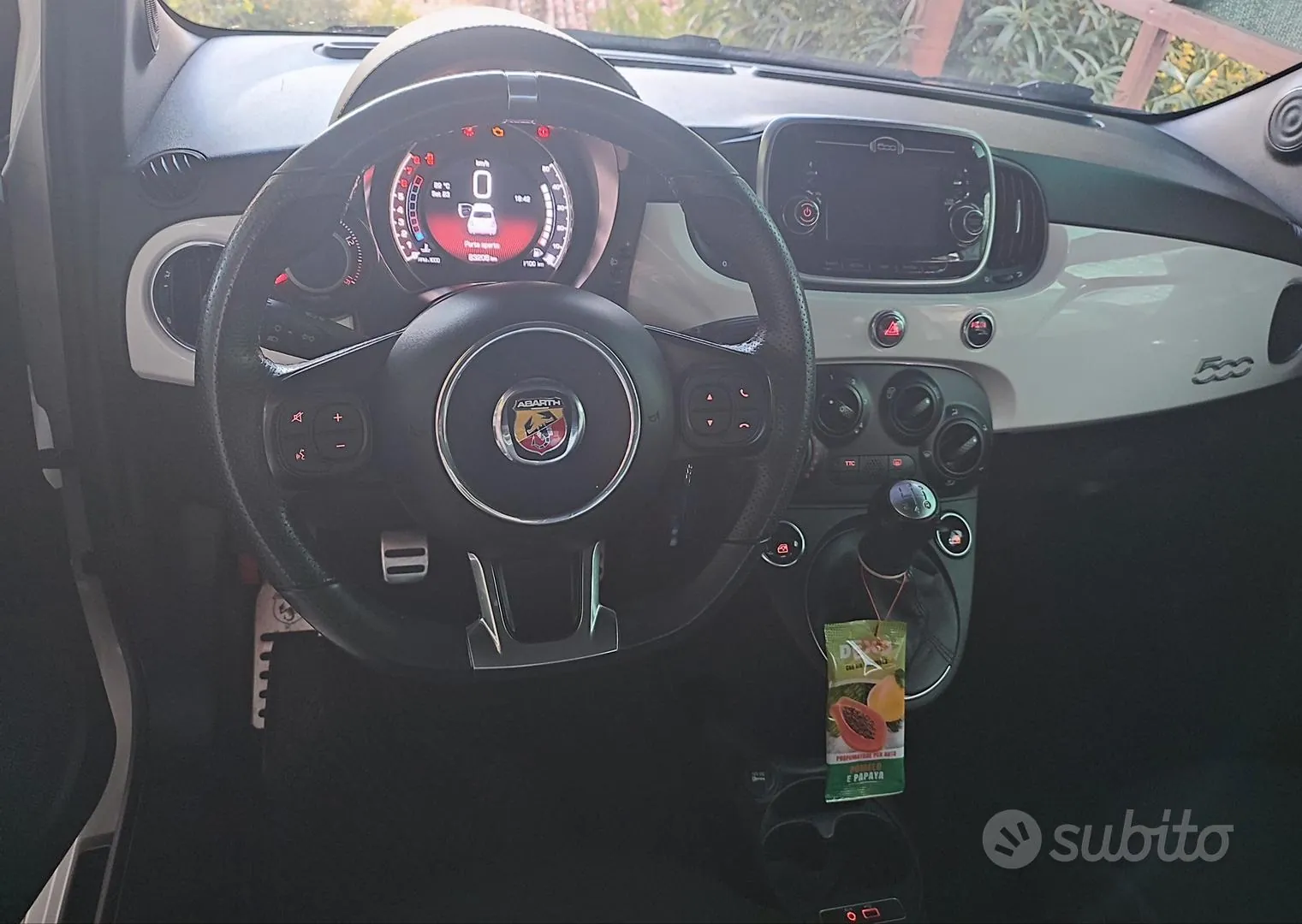 Abarth 595 2019 photo 2