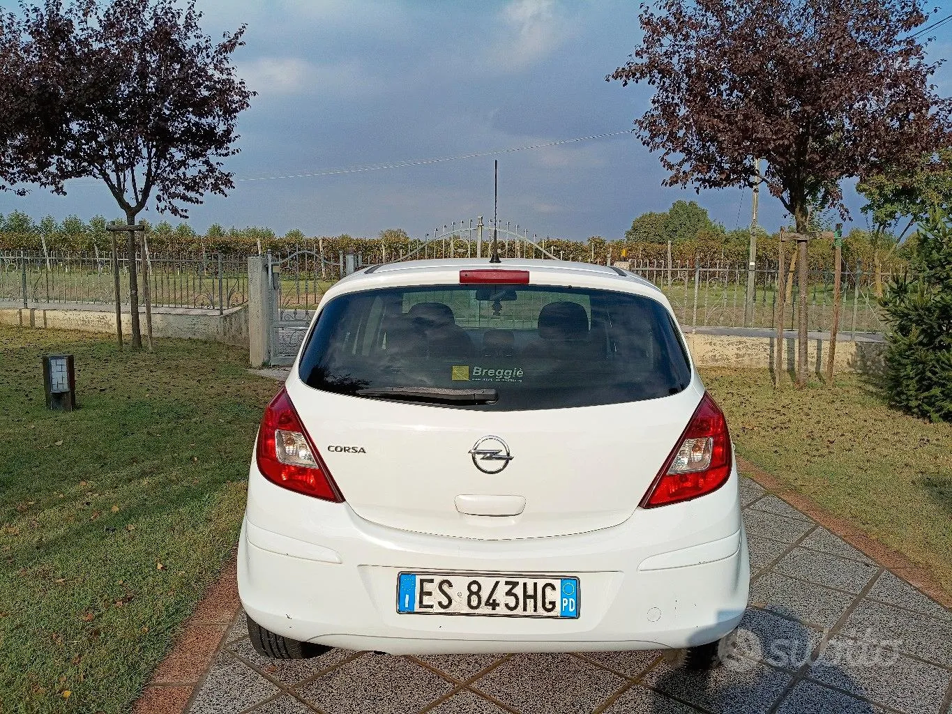 Opel Corsa 2014 photo 2
