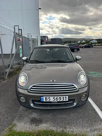Mini Cooper D 2012 photo 3