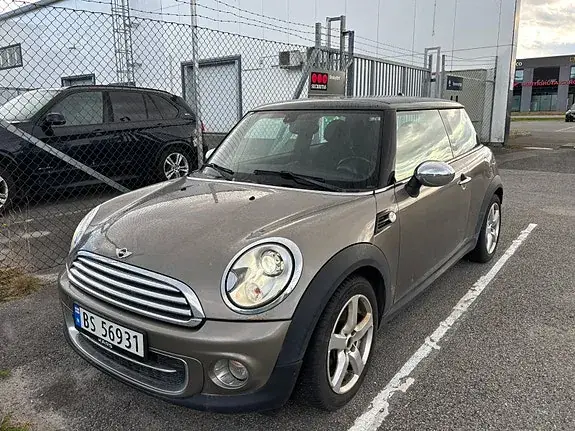 Mini Cooper D 2012 photo 2