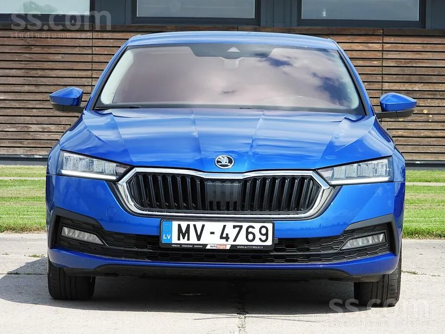 Skoda Octavia 2021 photo 2
