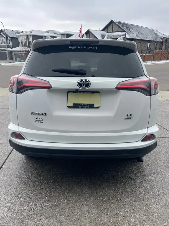 Toyota Rav4 2018 photo 2