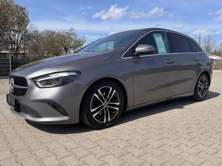 Mercedes-Benz B