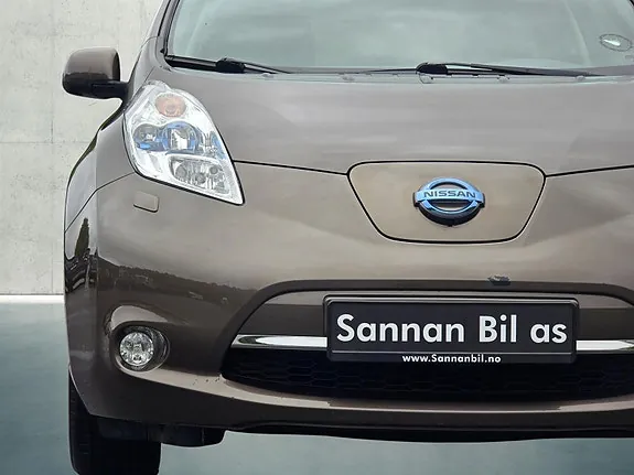 Nissan Leaf 2017 photo 2