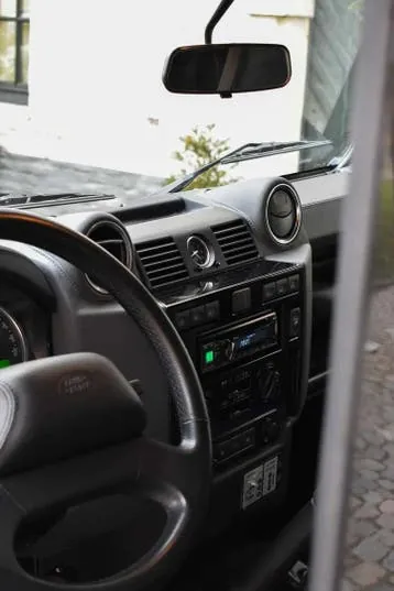 Land Rover Defender 2015 photo 3