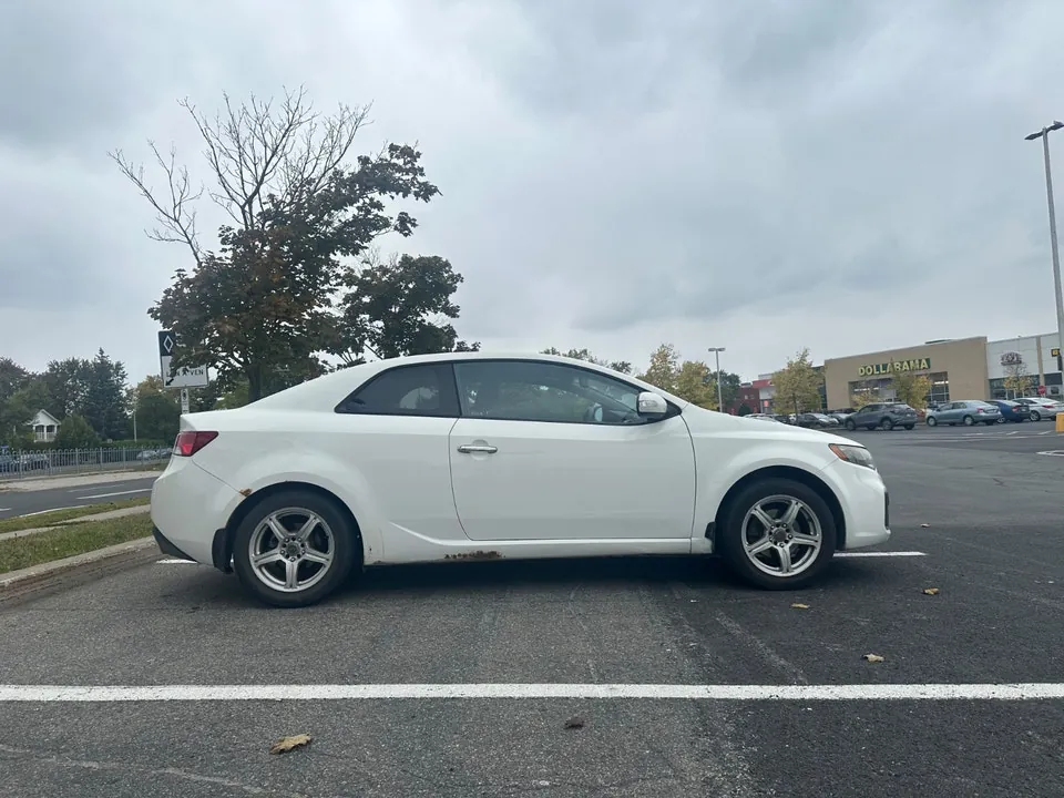 Kia Forte 2010 photo 4