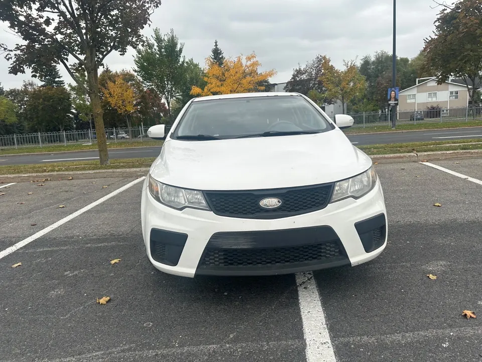 Kia Forte 2010 photo 2