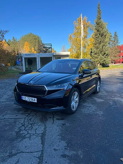 Skoda Enyaq 2021 photo 2