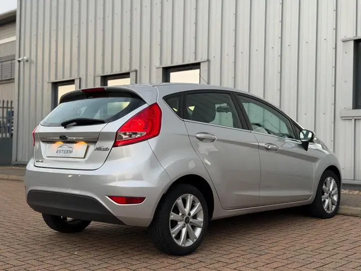 Ford Fiesta 2009 photo 5