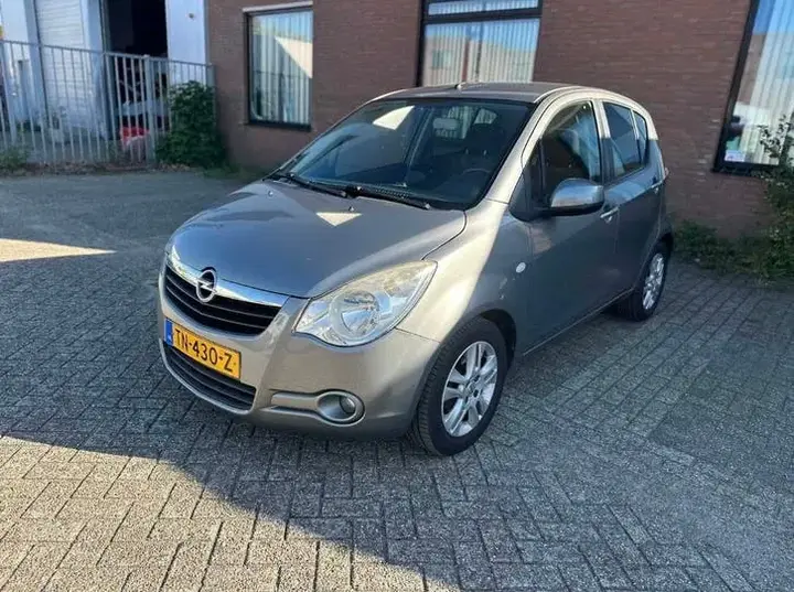 Opel Agila