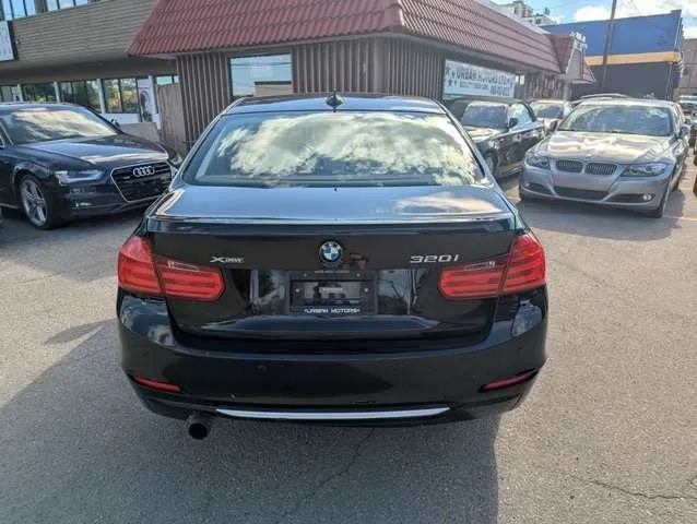 BMW 3Series 2013 photo 3