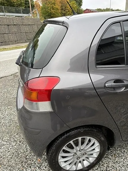 Toyota Yaris 2009 photo 3