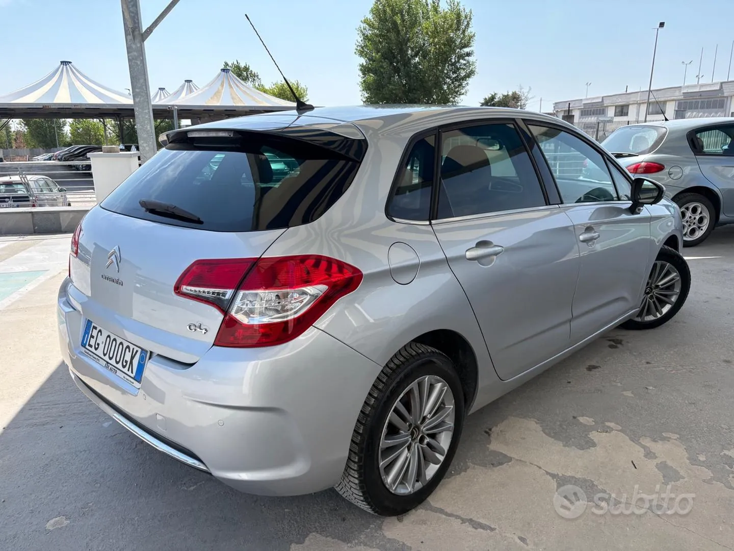 Citroen C4 2011 photo 3