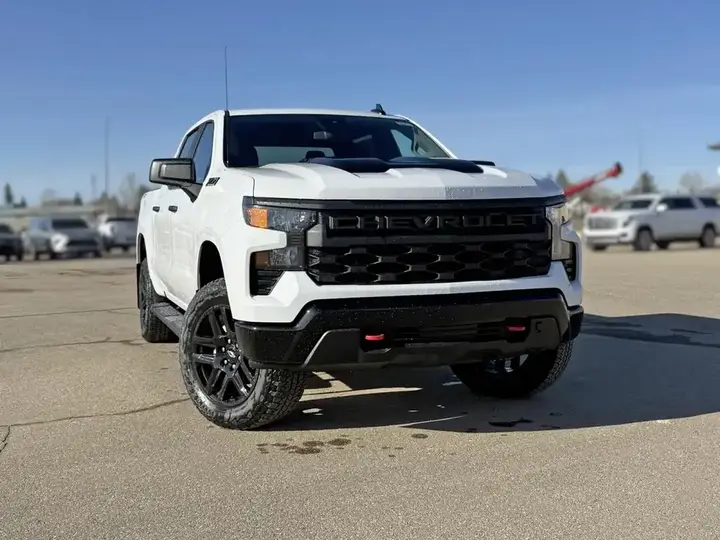 Chevrolet Silverado 1500 2026 photo 2