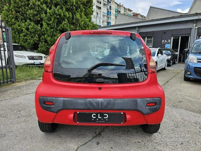 Peugeot 107 2012 photo 4