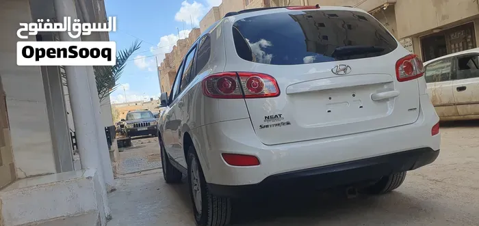 Hyundai Santa Fe 2012 photo 4