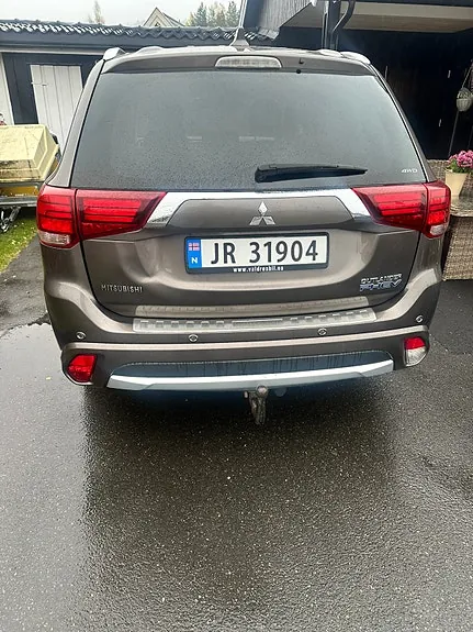 Mitsubishi Outlander 2016 photo 2