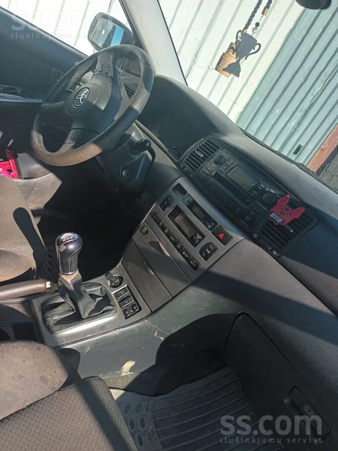 Toyota Corolla 2004 photo 4