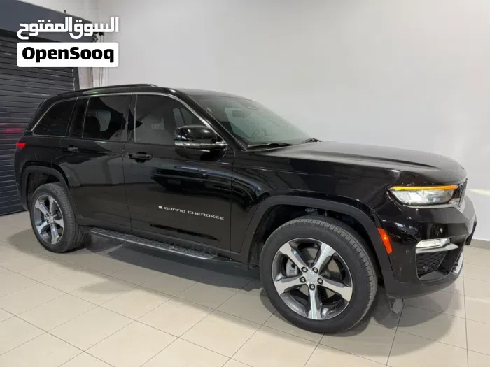 Jeep Grand Cherokee 2024 photo 3