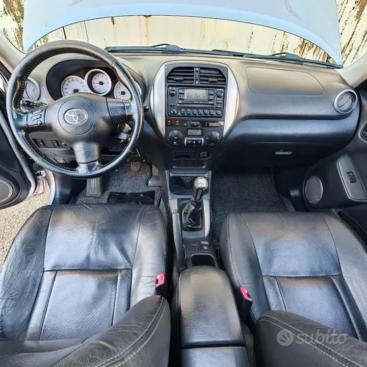 Toyota Rav4 2005 photo 4