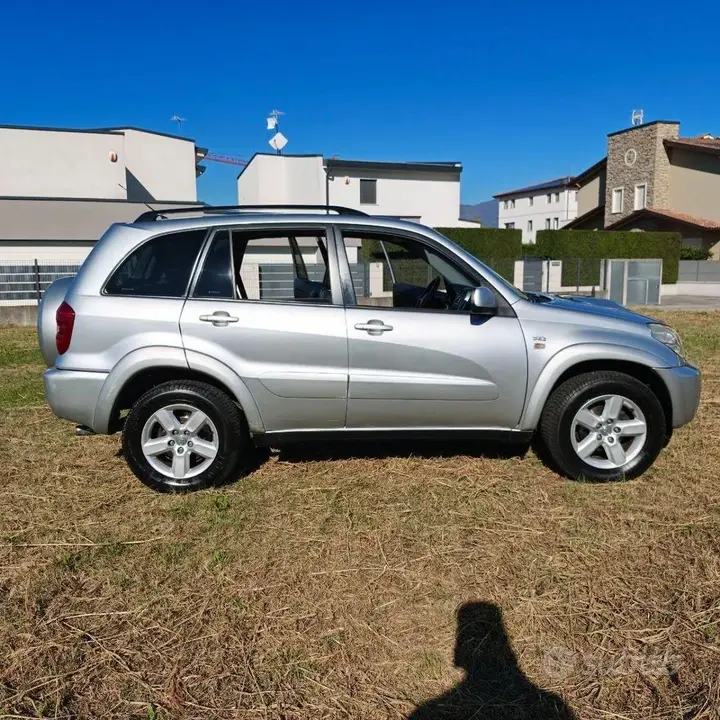 Toyota Rav4 2005 photo 3