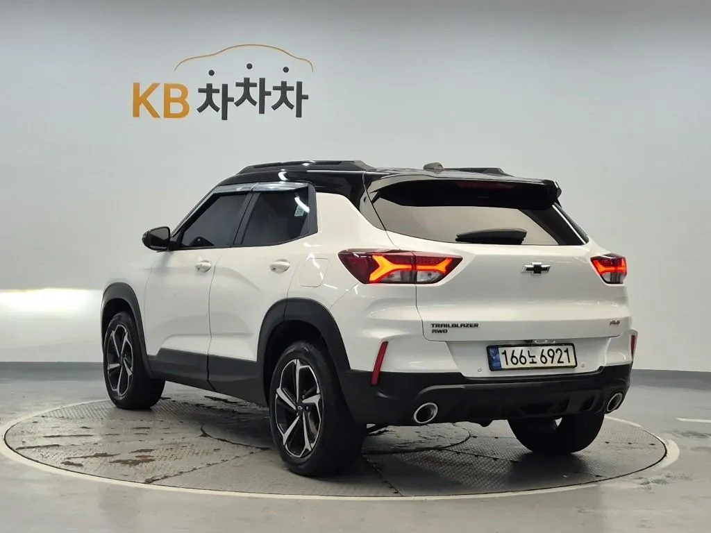 Chevrolet Trailblazer 2022 photo 2