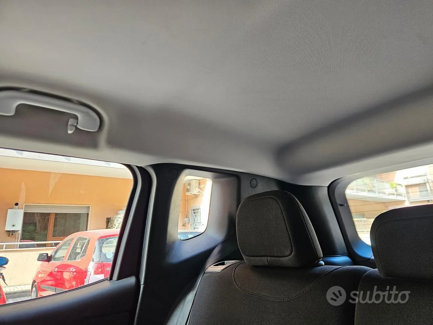 Jeep Renegade 2024 photo 4