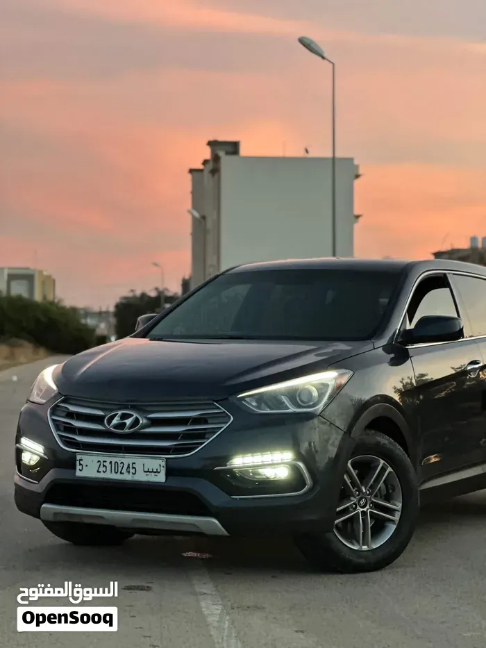 Hyundai Santa Fe 2018 photo 3