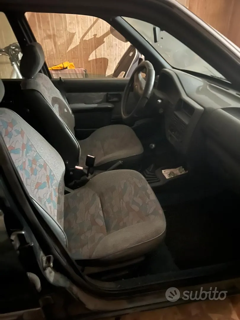 Peugeot 106 1997 photo 2