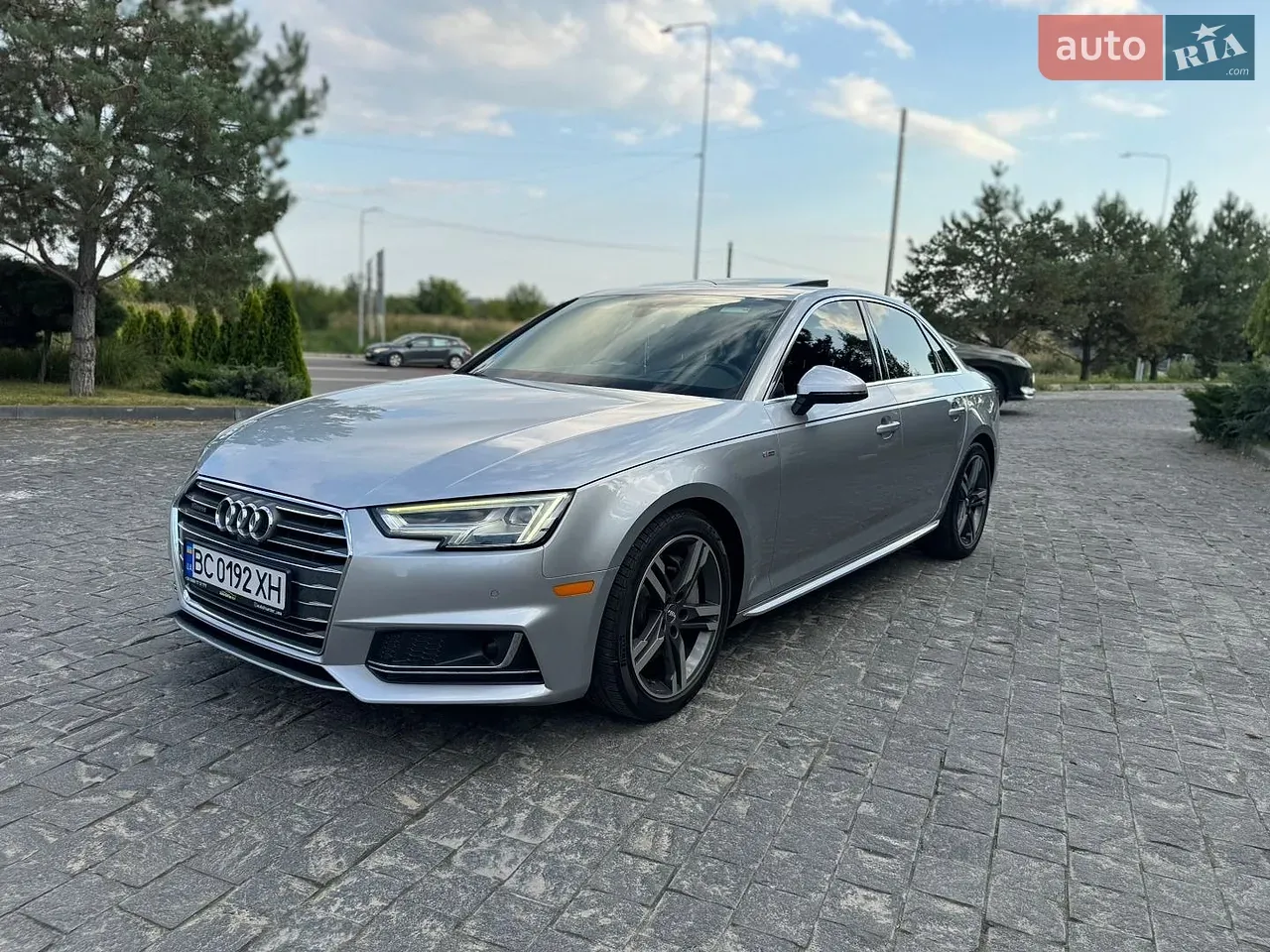 Audi A4 2017 photo 2