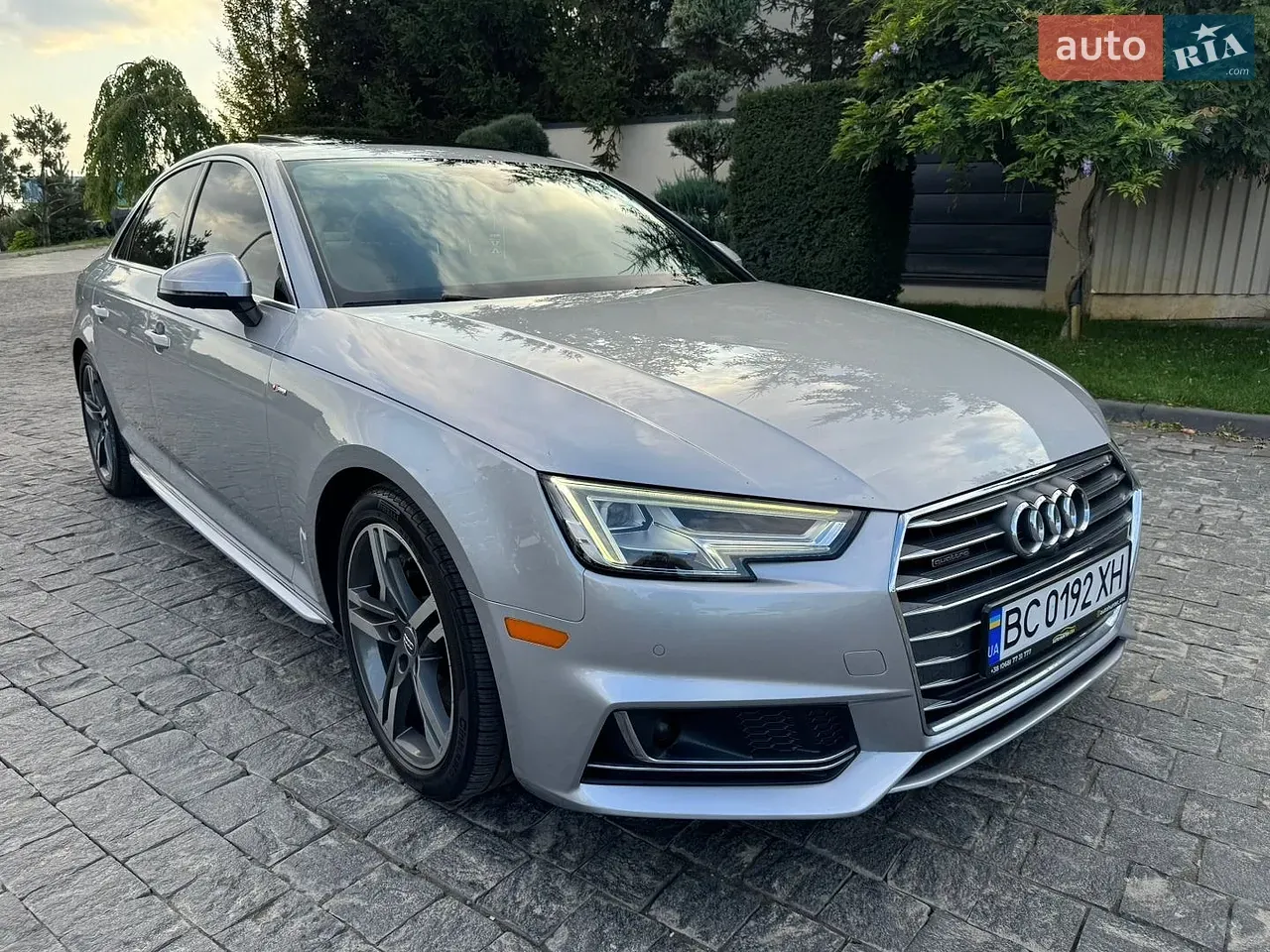 Audi A4 2017 photo 4
