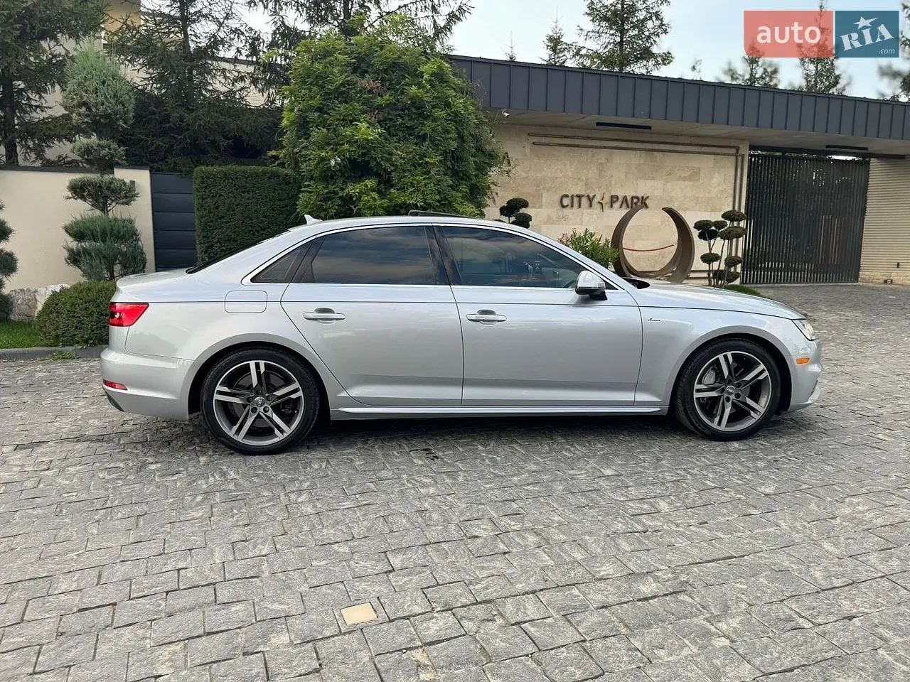 Audi A4 2017 photo 5