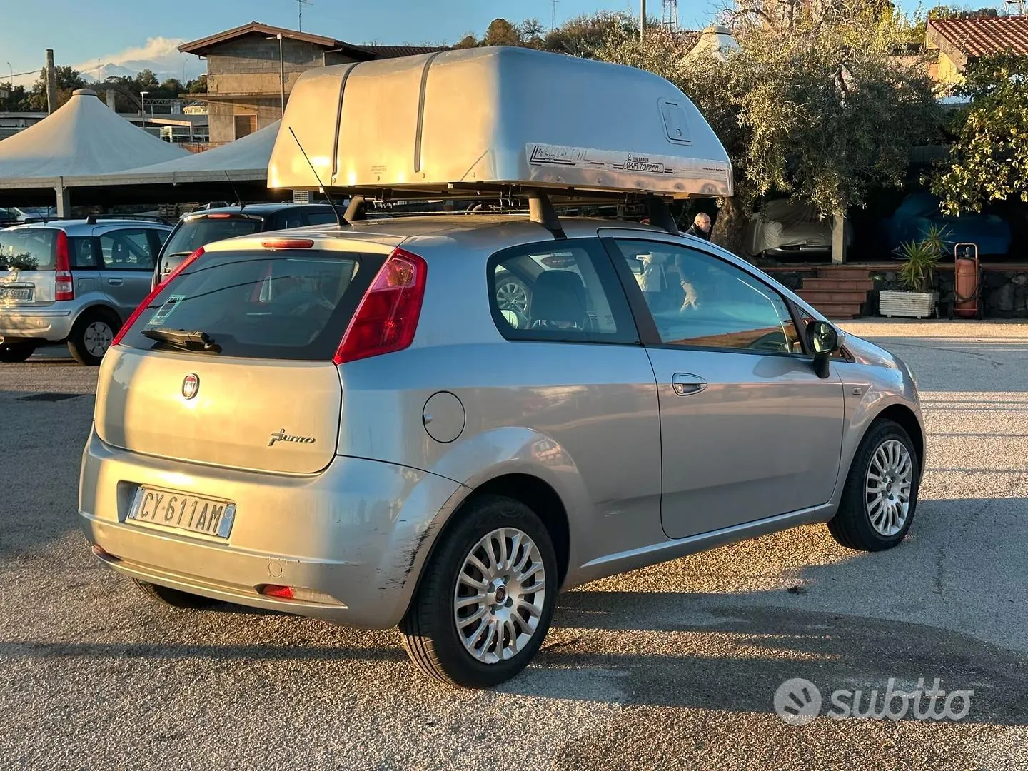 Fiat Grande Punto 2009 photo 4