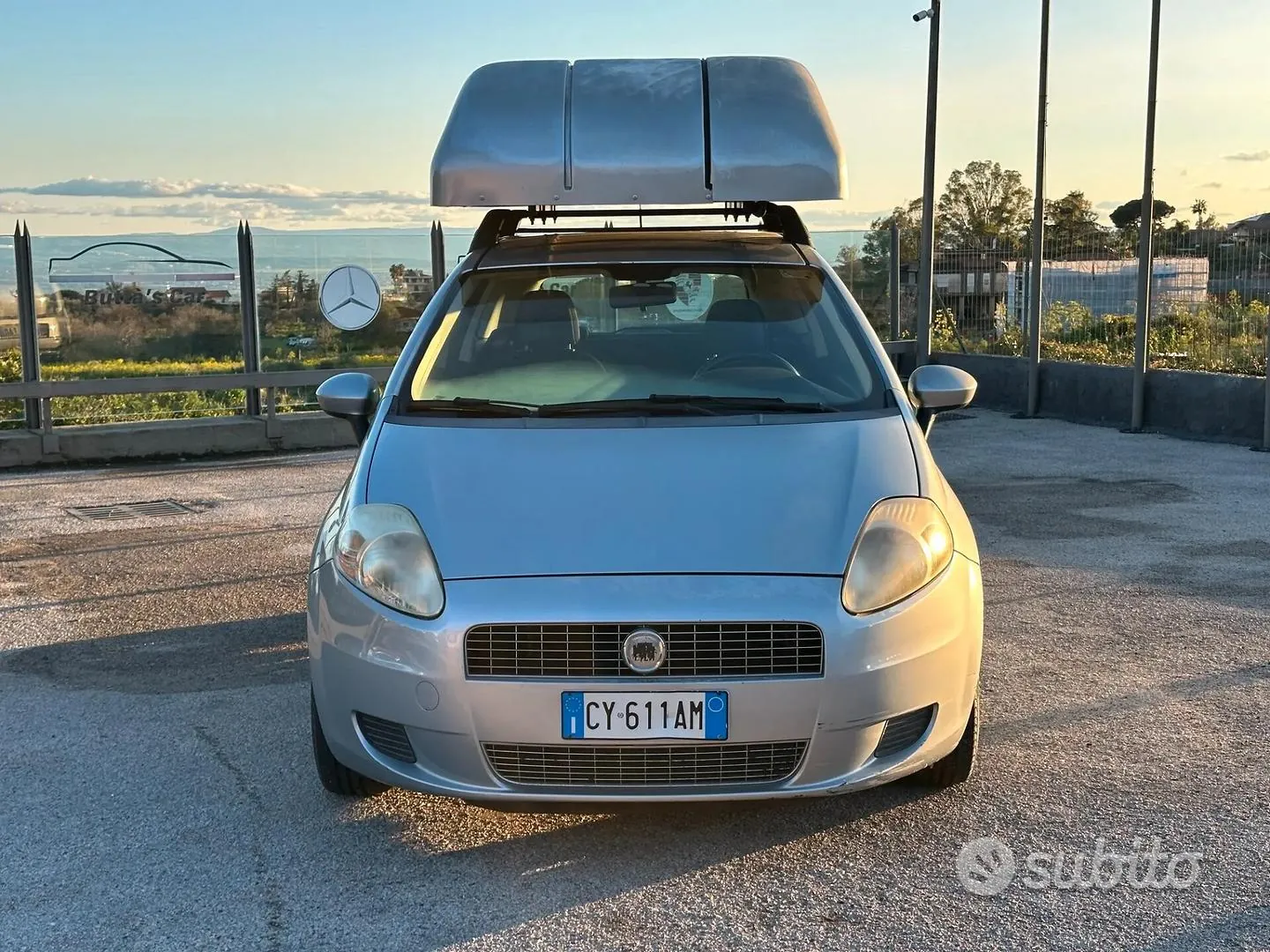 Fiat Grande Punto 2009 photo 2
