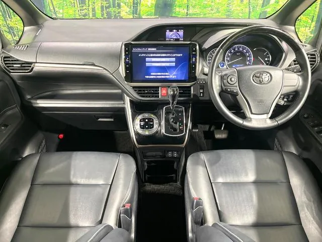 Toyota Esquaise 2016 photo 2