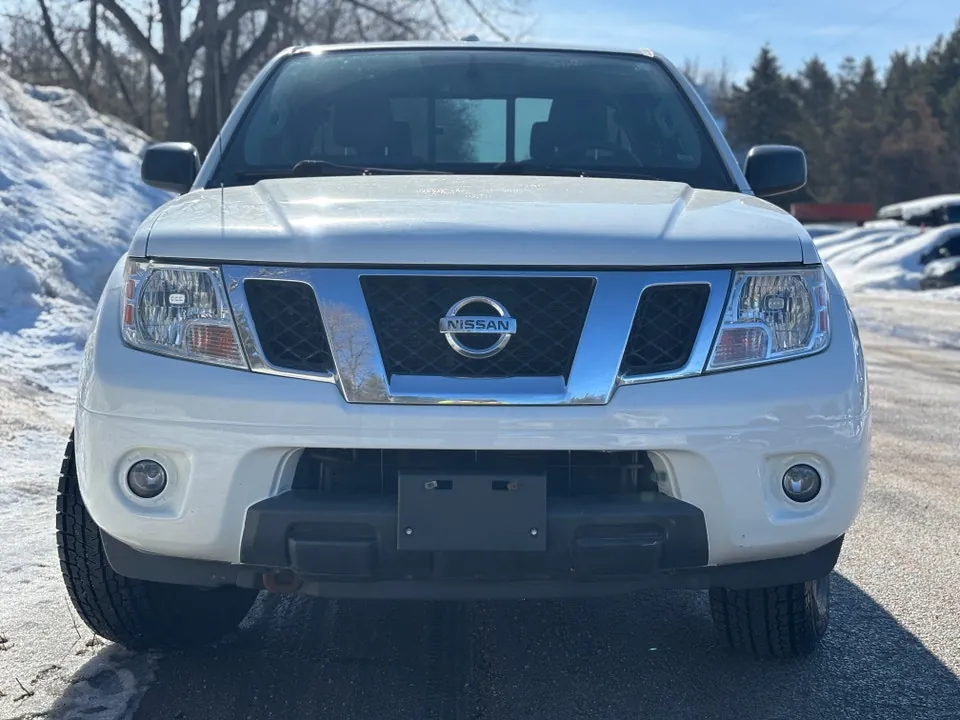 Nissan Frontier 2015 photo 4