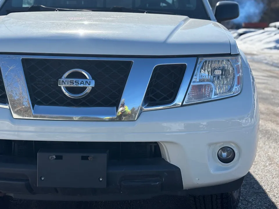 Nissan Frontier 2015 photo 5