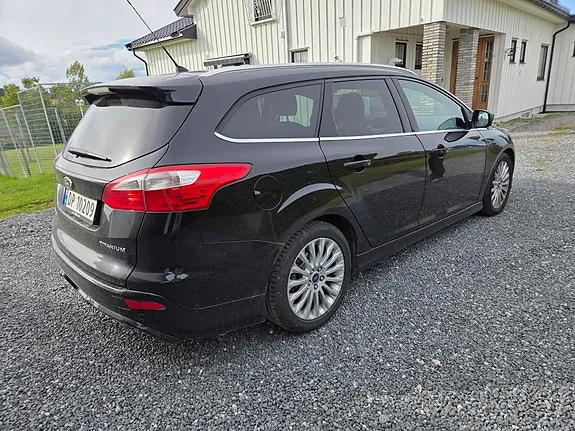 Ford Focus 2012 photo 4