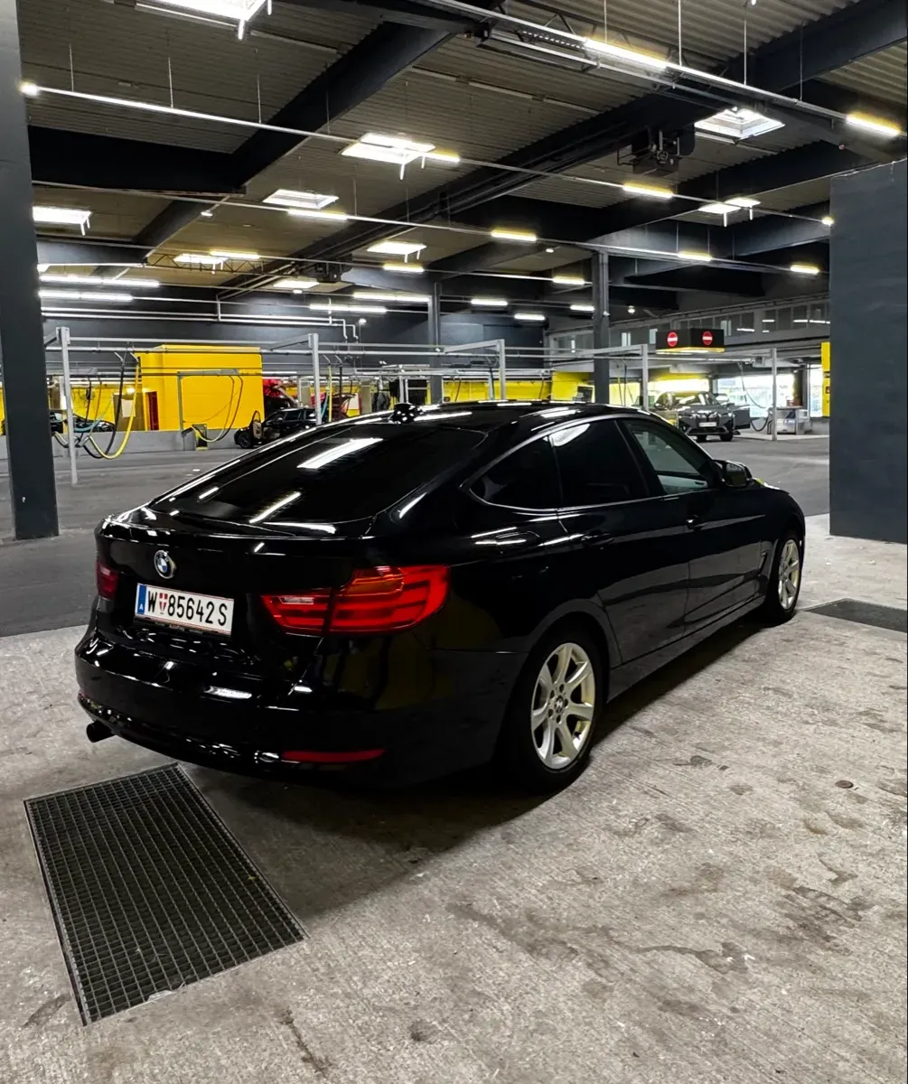 BMW 3 Series 2014 photo 3