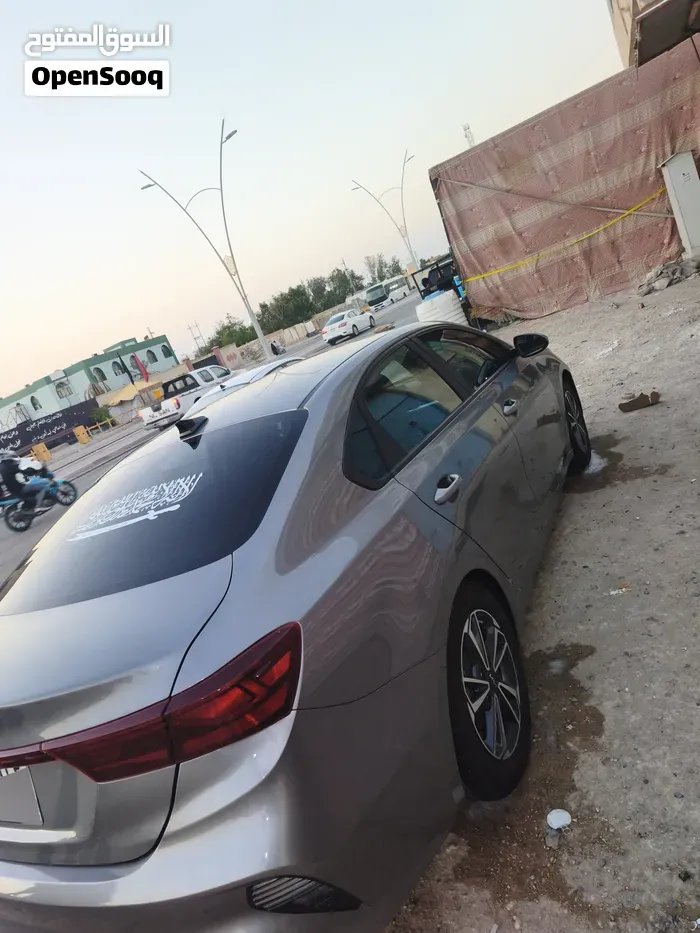 Kia Forte 2023 photo 4