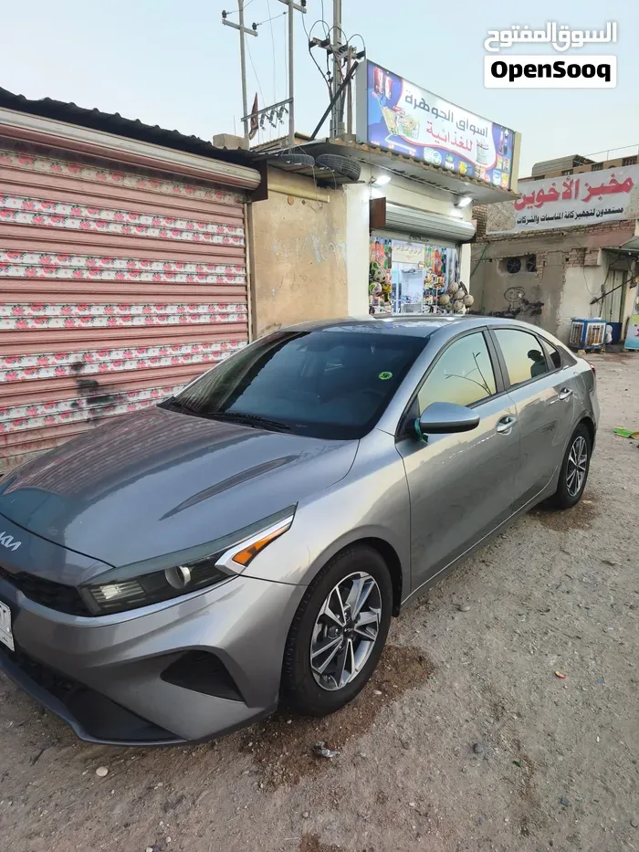 Kia Forte 2023 photo 2