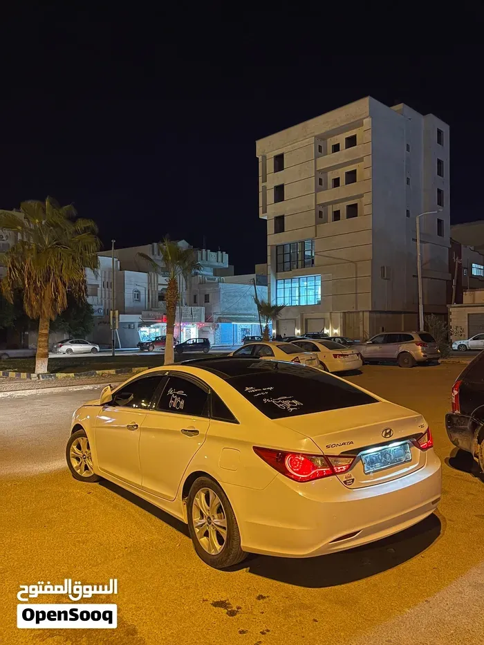 Hyundai Sonata 2012 photo 2